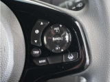 ◆アダプティブクルーズコントロール◆予め設定した車速内でクルマが自動的に加減速。前走車との適切な車間距離を維持しながら追従走行します。【LKAS】車線維持支援システムでステアリング操作を支援。