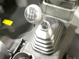 【フロア5速MT】走りの6速MT!!スポーティーな走行をお楽しみいただけます♪