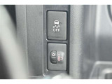 トラクションコントロールとは、すべりやすい路面での発進時や加速時にタイヤの空転を抑え、駆動力確保に貢献する機能です。詳細は販売店スタッフまでおたずねください。