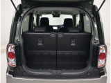荷室もこの広さ!大きな荷物でも安心ですね♪さあ、何を載せてドライブに出かけましょうか?