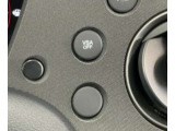 【VSA】ブレーキ時の車輪ロックを防ぐABS、加速時などの車輪空転を抑えるTCS、旋回時の横滑り抑制の3つの機能をトータルに制御!予期しないクルマの挙動の乱れを防ぐ安全装備です♪