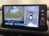 全方位モニターがついています! 車の周囲を360&deg;安全確認できるので、普段の駐車はもちろんの事、縦列駐車や幅寄せの際にも活躍してくれますよ。