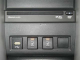 【シートヒーター搭載】シートを温めてくれる暖房機器です!長時間座っていると負担が掛かりやすい背中や腰、または冬場の寒い日に冷えやすい脚部に快適なぬくもりを♪