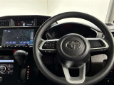 使いやすく運転しやすいレイアウトの運転席周り。
