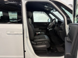 疲れない運転のポイトは、運転姿勢にあり。自分にあったポジションに調整することをお勧めします