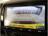 バックガイドモニターで、後方を確認しながら安心して駐車することができます。運転初心者も熟練者も必須の機能ですよ!