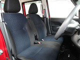 運転席まわりです。実際に座ってみて乗り心地を体感してみて下さい。
