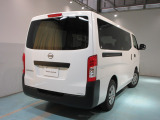 キャラバン  2.4 DX ロングボディ ディーゼルターボ 4WD