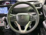 【純正革巻きステアリング】上質な革を使用することで、手にしっかり馴染みとても運転しやすいハンドルです♪