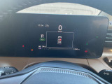 視認性の高いメーターで運転情報を的確に把握できます