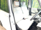 もちろん車内はキレイです♪よりクリーンな状態をキープしたいお客様には『ナノゾーンコート』がおすすめ!新型コロナウイルス対策や、除菌・消臭に効果を発揮し多くの方にご好評いただいております。