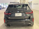 【バックモニター】&rdquo;R&rdquo;レンジにシフトチェンジして頂くとバックカメラとセンサーが起動し駐停車時の運転をサポートします。