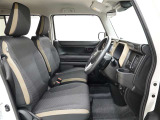 見通しのよいすっきりとした視界で、誰でも運転しやすいです。運転のしやすさは疲れにくさにも繋がりますよ♪