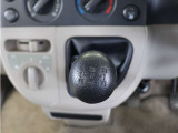 当社はピットがあり整備士も常駐してますので納車前整備・車検整備もお任せ下さい。