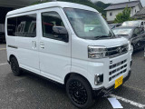 外観は、荷室の広さを最大限に広げるために極限まで四角さを追求したスクエアボディが最大の特徴です。