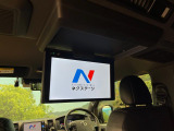 【フリップダウンモニター】大画面モニターで後席でもエンタメをお楽しみいただけます。小さなお子様にも大人気の装備です♪