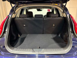 ラゲッジルームも十分あります♪日常の荷物なら楽に積み込めます☆