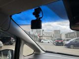 ドライブレコーダーが付いております!運転中の録画を行ってくれますので、万が一のときに役に立ってくれますよ!