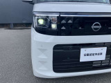 LEDヘッドランプを装備しておりますので、暗い道でも明るく照らしてくれるので安心して夜道やトンネルを運転できますよ!