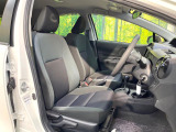 運転席シート廻りは使用感も少なく、良好な状態となっています。前オーナー様が丁寧に使っていたことがよくわかりますね。
