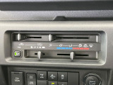寒い冬も暑い夏も全席に快適な空調を届けてくれる、ダイヤル式エアコンを装備♪
