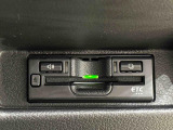 ETCカードを挿入することで高速道路を利用する際の支払いがキャッシュレスになったり、ETCスマートインターチェンジが利用できます。保証は製造メーカー修理保証のみで期間外のものは対象外となります。
