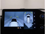 スマートキー付きです。スマートキーとは鍵を車に差し込まなくても、ドアノブを触ったりするだけで、ドアロックを解錠できます。これが凄く便利なんですよ。