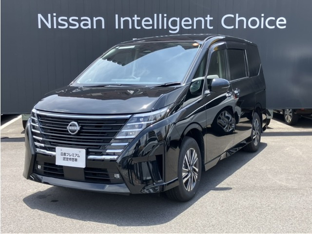 セレナ 1.4 e-4ORCE ハイウェイスターV 4WD