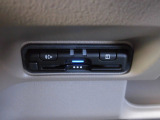 ETC車載器付きで、高速道路への乗り降りもスムーズです。音声ガイドタイプなので、ゲート通過時や利用料金、カードの有効期限などを案内してくれます。