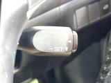 【クルーズコントロール】高速道路もラクラク走行。アクセルを離しても一定速度で走行ができ、長距離運転時の負担を軽減!加速・減速も簡単なスイッチ操作で調整できます。