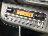 【オートエアコン】一度お好みの温度に設定すれば、車内の温度を検知し風量や温度を自動で調整。暑い&hellip;寒い&hellip;と何度もスイッチ操作をする必要はありません。快適な車内空間には必須の機能ですね♪