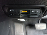 ETC付。高速道路の料金所はキャッシュレスで通過です。サービスエリア等にあるスマートインターの出入りも利用可能でとっても便利。ご納車後すぐにお使い頂けるようセットアップしてのお渡しとなります。