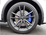 235/10R19タイヤ 8J&times;19アルミホイール