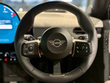 ハンドルヒーター付き!!寒い冬は指先から暖かくしましょう!!冷え込む時間の運転も快適になりますね!!