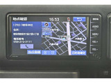 純正ナビを装備。タッチパネル式で使いやすく、お出かけもラクラクです。