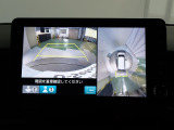バックも安心のリアカメラ付いています。リアカメラがあると、いつでも安全にバックできますね。死角も減ります。3ビュー切り替え、ガイド線表示なので便利です。