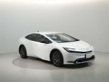 広々とした車内空間に優れた燃費性能。更にデザインも上質で人気のお車です!