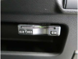 【ETC】高速道路、有料道路の料金をキャッシュレスでスムーズに通過できます。