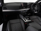 Audiのインテリアはエクステリア同様、優れたデザイン性とクオリティ、そして機能性を兼ね備えております。