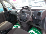 運転席はご覧の通り。