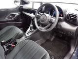 日々の運転を楽々サポートの運転席!