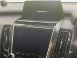 【メーカー純正ナビ】インテリアに溶け込むスタイリッシュな「専用設計」メーカーナビを装備♪視認性や操作性など基本性能にも優れ、より上質なカーライフをお楽しみいただけます。