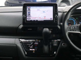 日産純正メモリーナビ(MM321D-L)を装備しております♪フルセグTVの視聴やCD、DVDの再生、BluetoothやUSB接続にて携帯や音楽機器の音楽再生ができます♪