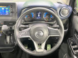 【ステアリングスイッチ】運転中、前方から目線をそらすことなく、オーディオ等の操作が可能な便利機能!安心&快適なドライブを演出してくれます♪