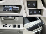 車の操作は分からないという方いらっしゃいませんか?そんな方でも安心して下さい!とっても簡単に操作、運転出来ますので幅広い層のお客様から大人気の一台です!