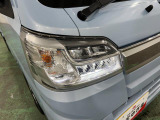 LEDヘッドライトなので夜間の運転も安心ですね