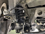 お車を安心してお乗りいただく為には、足回りの定期点検が欠かせません。サービスサポート(有償保証)では無料点検もご提供しており、安心のカーライフをお過ごしいただけるサポート体制が整っています。
