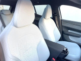 運転席シート廻りは使用感も少なく、良好な状態となっています。丁寧に使っていたことがよくわかりますね。