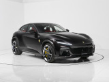外装色はNero Purosangueでございます。