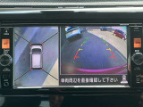 アラウンドビューモニター搭載。上から見下ろしたように液晶に映るのでスムーズな駐車をサポートします。